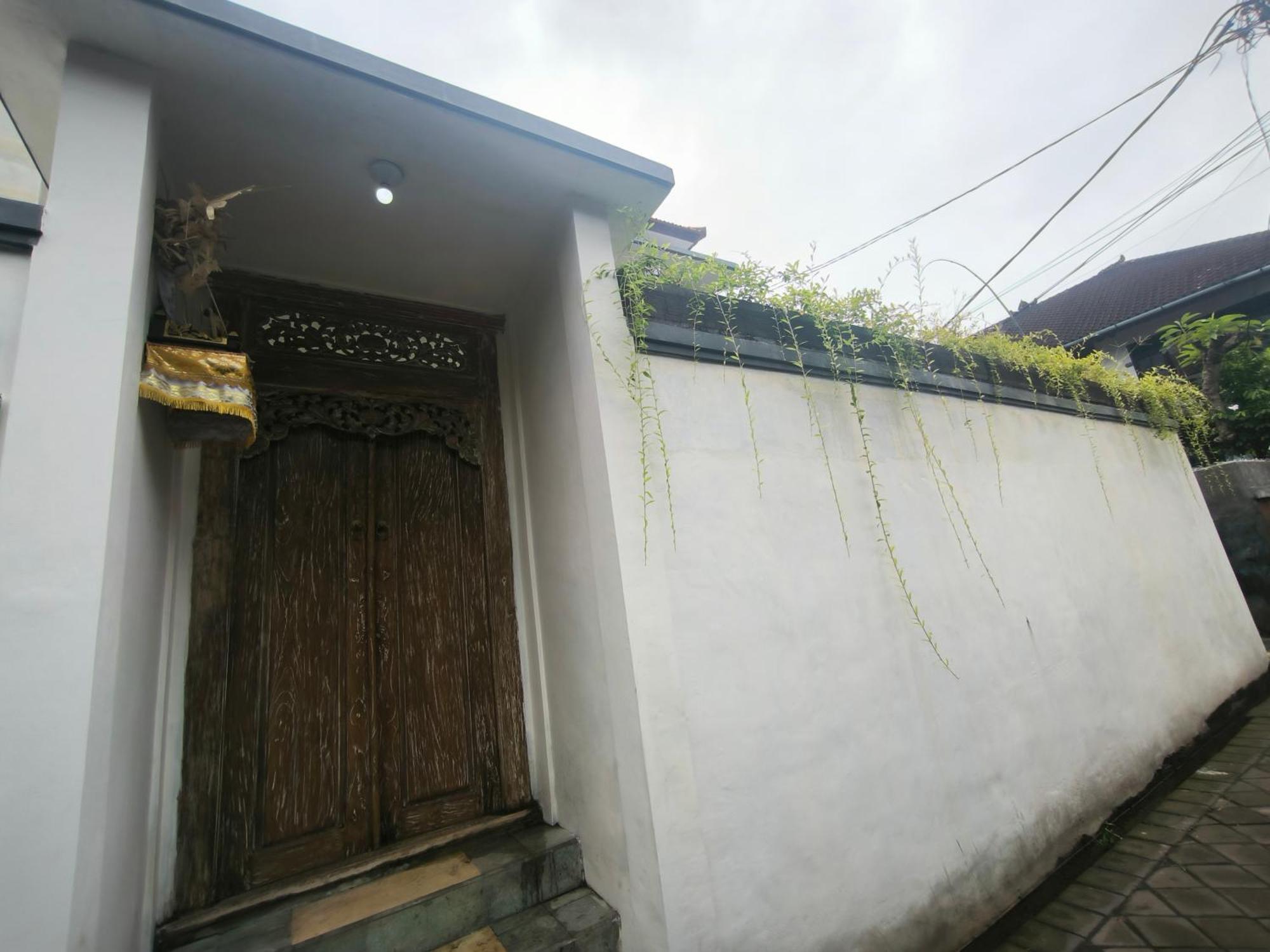 Ken Ken Guest House Seminyak Esterno foto