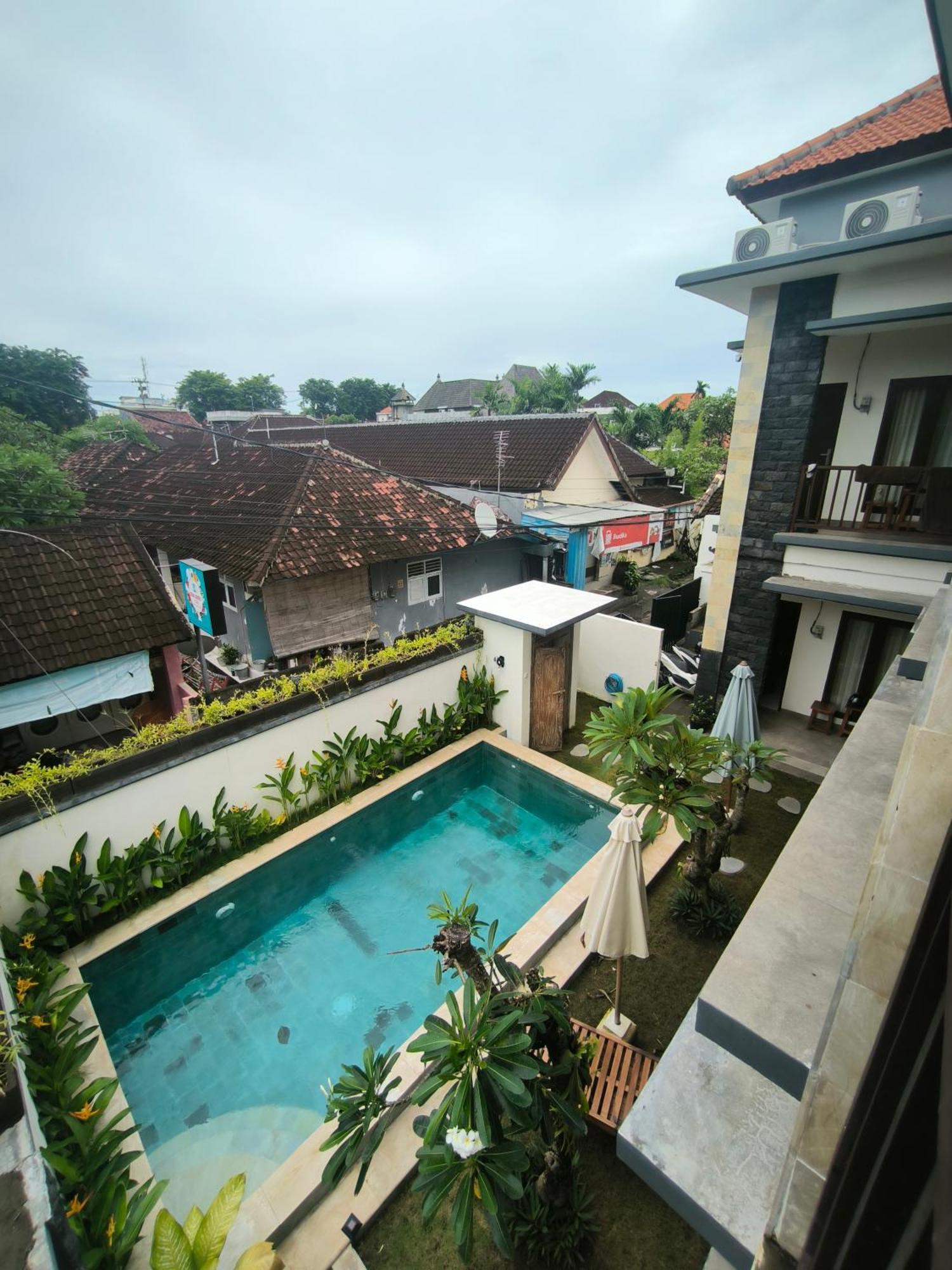 Ken Ken Guest House Seminyak Esterno foto