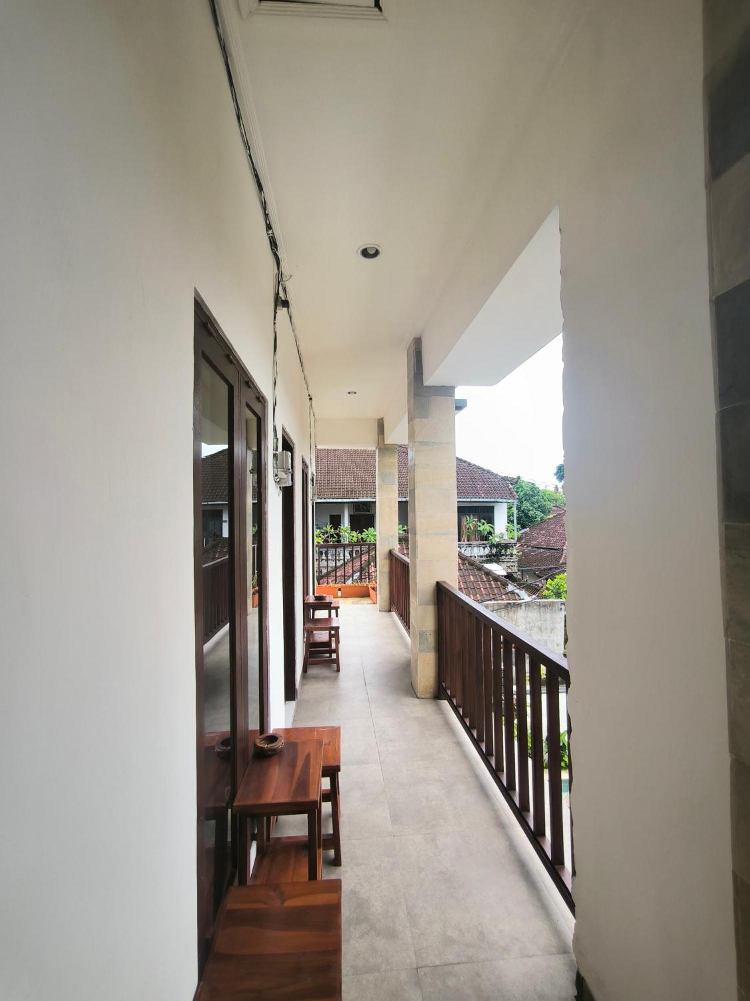 Ken Ken Guest House Seminyak Esterno foto