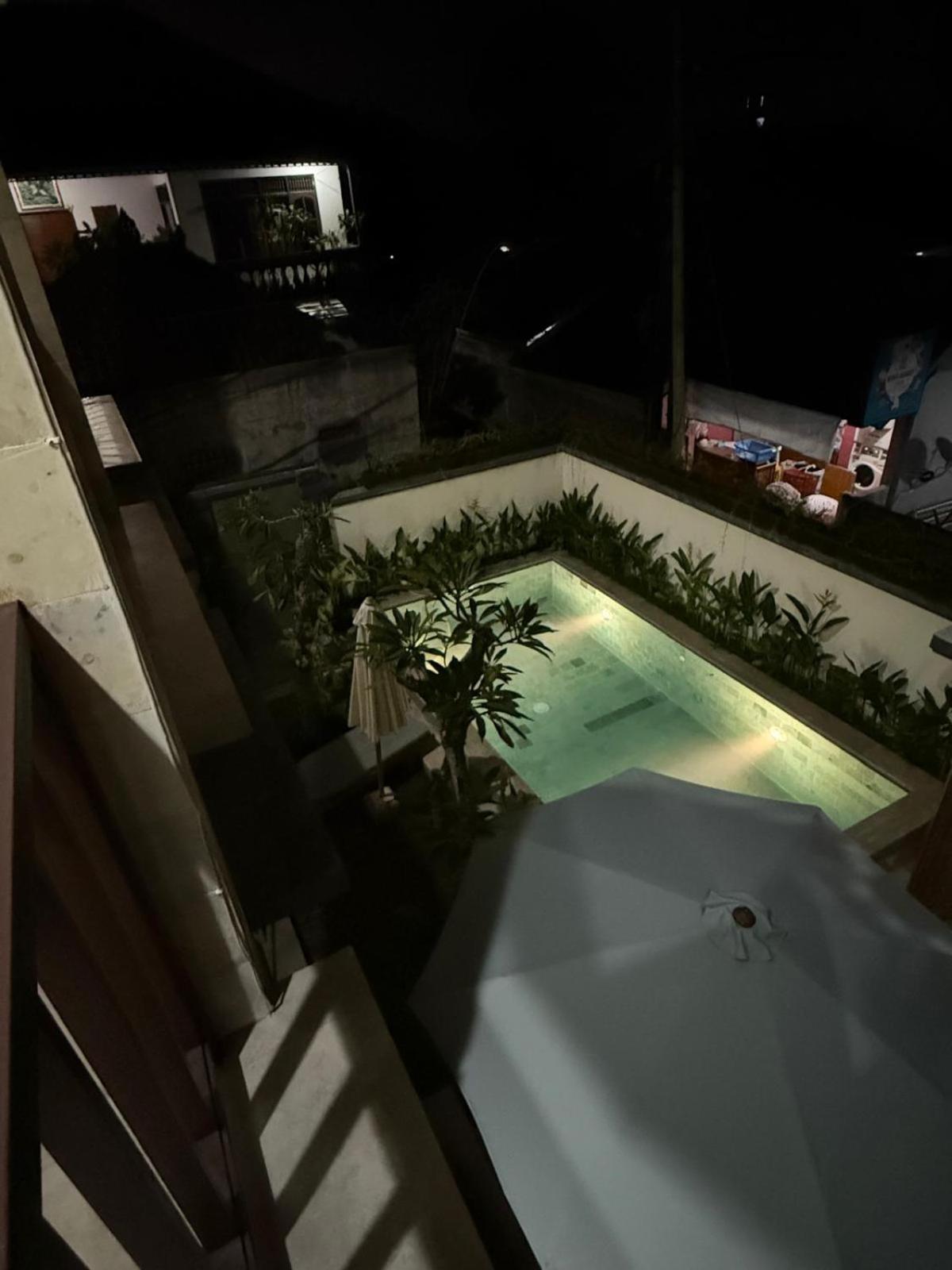 Ken Ken Guest House Seminyak Esterno foto