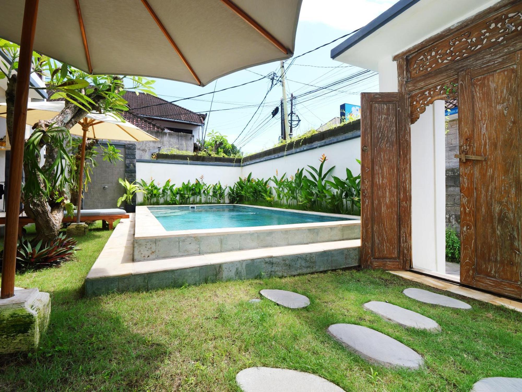 Ken Ken Guest House Seminyak Esterno foto