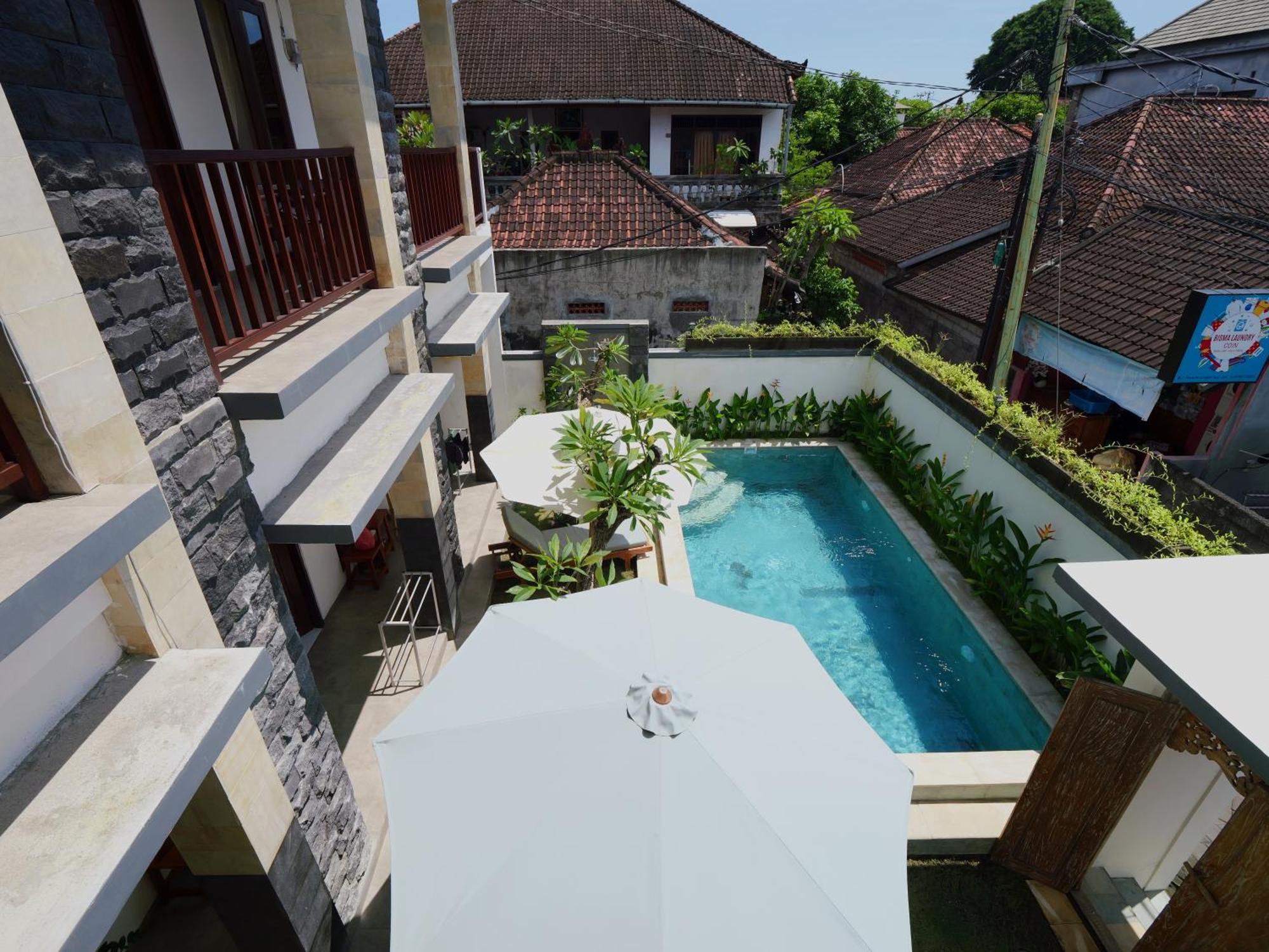 Ken Ken Guest House Seminyak Esterno foto